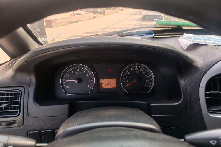 Used FORTHING Lingzhi 2013 V3 1.5L 7-Seater Standard Model II