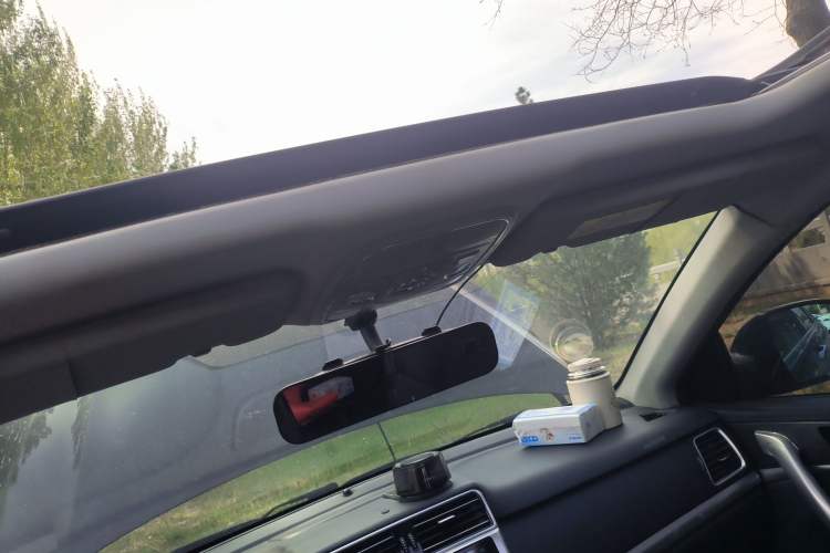 Used Haval H6 2017 Red-Label Sport Edition 1.5T Automatic Two-Wheel Drive Luxury Model Headliner