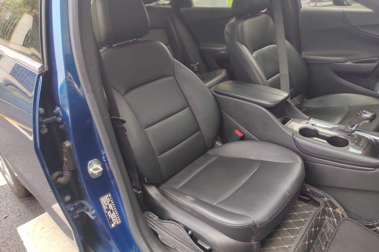 Used Chevrolet Malibu XL 2019 535T CVT Active Version Right Front Seat