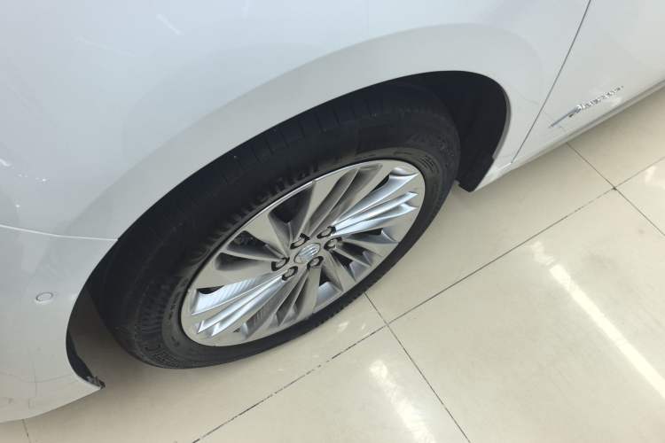 Used Buick Century 2023 2.0T Six-Seater Yinshi Edition