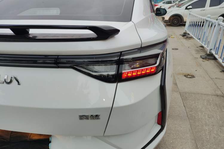 Used Dongfeng Aeolus Yixuan 2023 Mach Edition 1.5L Automatic Chasing Wind Version