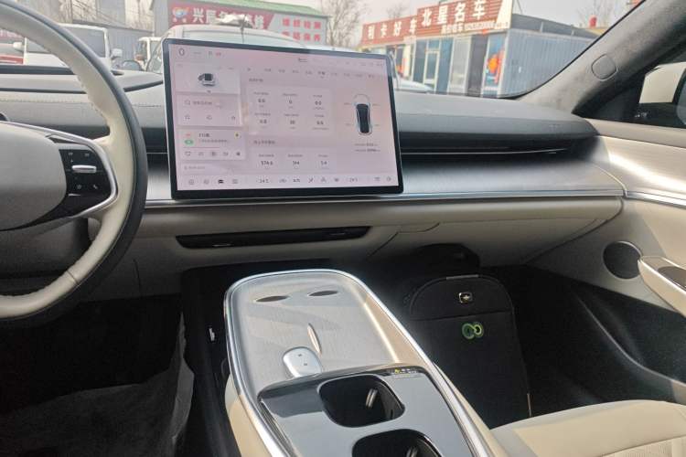 Used Qiyuan A07 2023 Range-Extended 200 Max
