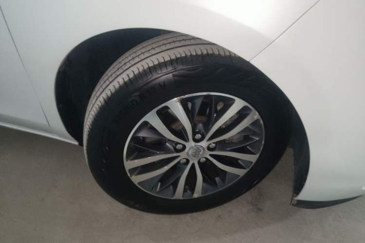 Used Buick GL8 2017 ES 28T Luxury Model China V Standard Exterior 7