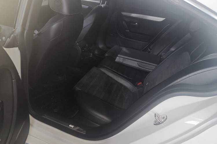 Used Volkswagen FAW-Volkswagen CC 2016 1.8TSI Luxury Model Left Rear Seat