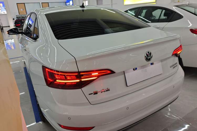 Used Volkswagen Sagitar 2022 280TSI DSG Excellence Edition Exterior 2