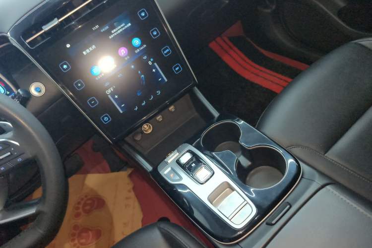 Used Hyundai Tucson 2021 Tucson L 1.5T DCT GLX Elite Edition Audio And AC Panel