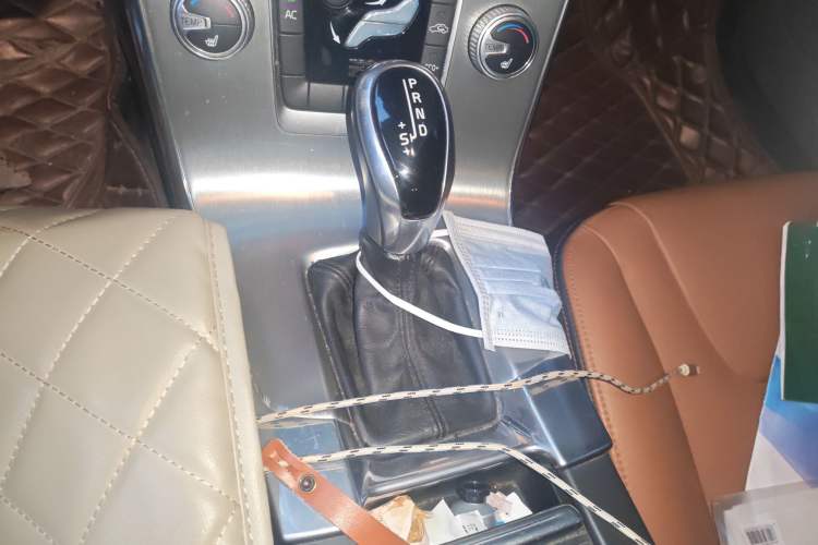 Used Volvo S60 2017 S60L T4 Smart Range Edition
