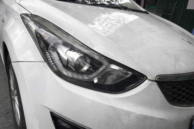 Used Hyundai Elantra (5th Generation / Langdong) 2016 1.6L Automatic Smart Version
