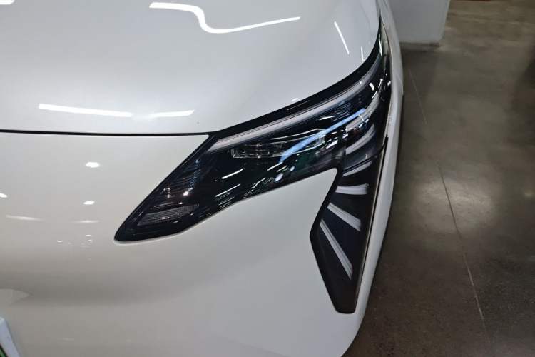 Used AION Y 2022 Plus 70 Smart Edition Left Front Headlight