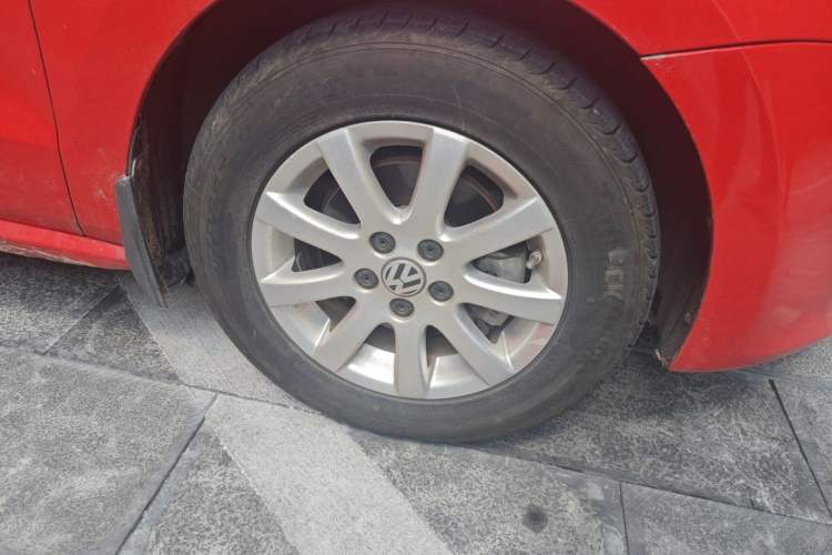 Used Volkswagen Polo 2013 1.4L Manual Fashion Edition
