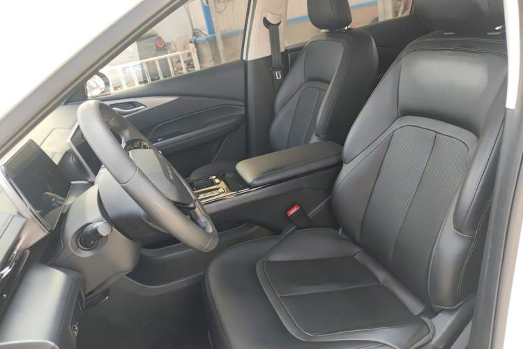 Used Wuling Xingguang 2024 Co-Creation Edition 410 Standard Model
