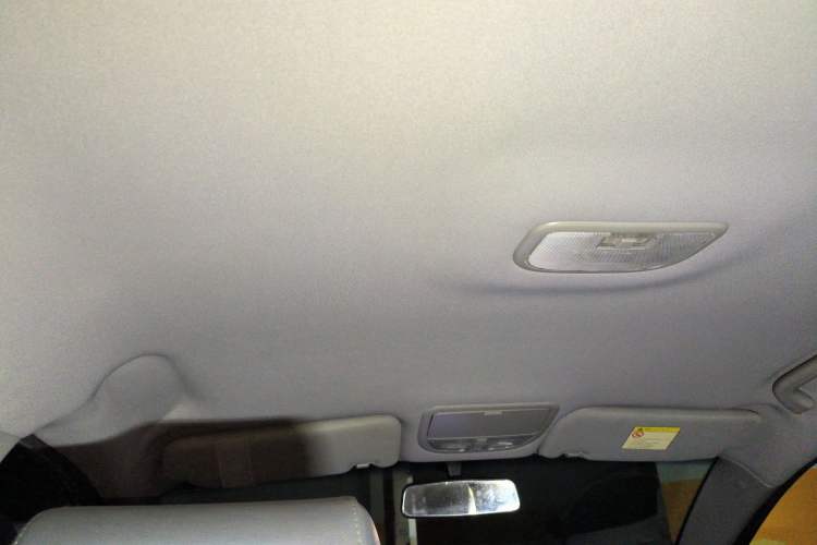 Used Geely Auto Classic Emgrand 2013 Sedan 1.5L Manual Entry-Level Model
