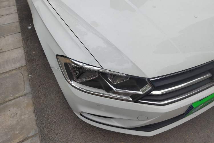 Used Volkswagen Bora 2020 1.5L Automatic Fashion Edition Right Front Headlight