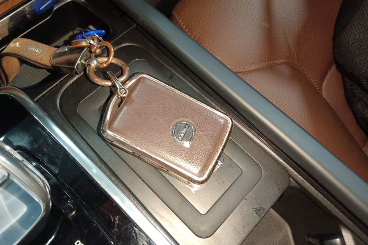 Used Volvo XC90 2024 B5 SmartDrive Luxury Edition 5 Seats