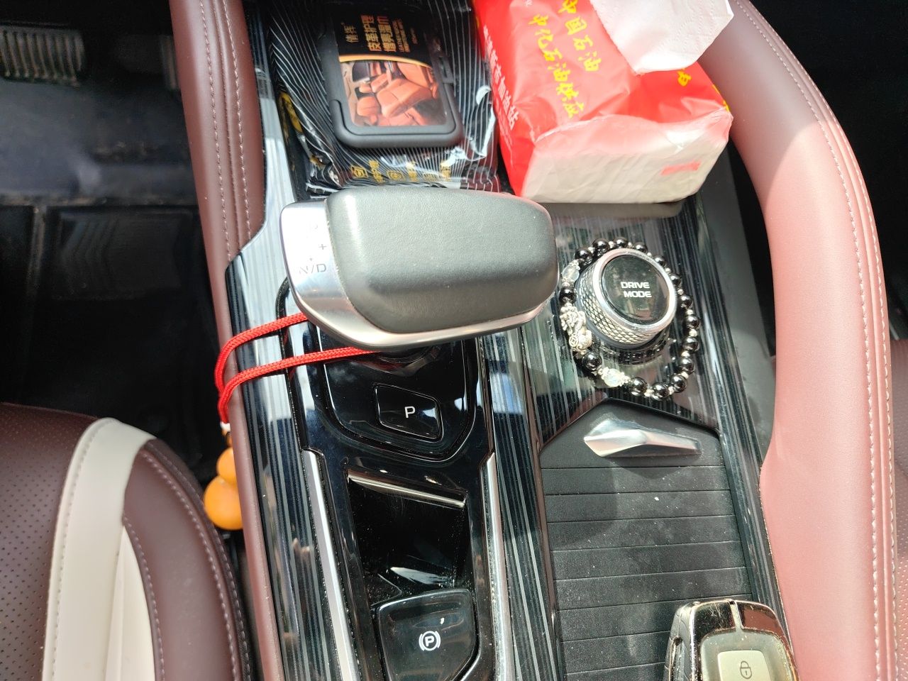 Geely Auto Monjaro L 2021 2.0TD DCT EVO Two-Wheel Drive Prestige Version — снимка 14