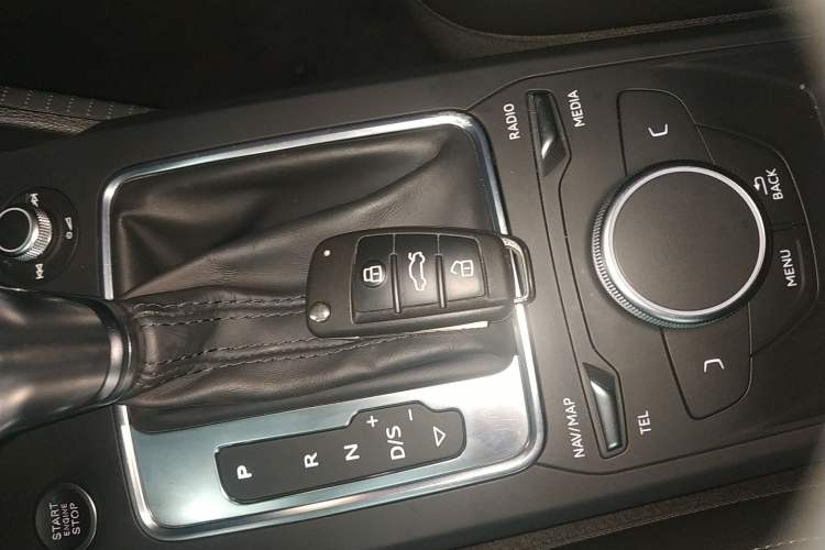 Used Audi Q2L 2021 35 TFSI Fashion Dynamic Model
