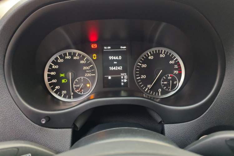 Used Mercedes-Benz Vito 2018 2.0T Business Version China V Emission Standard