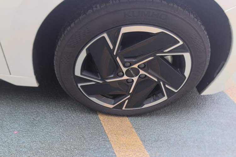 Used Lynk & Co 07 2024 EM-P 126 Long-Range Ultra