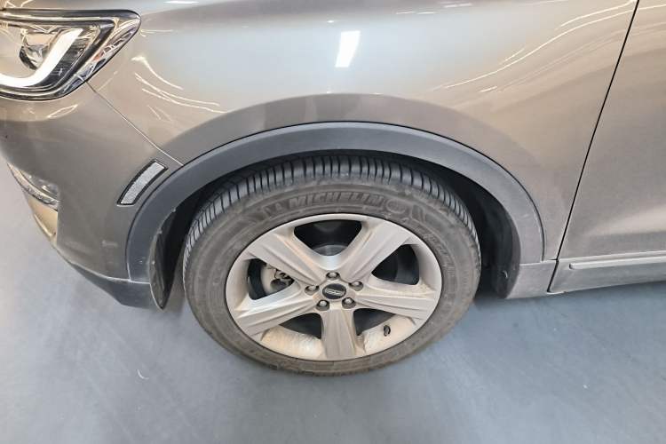 Used Lincoln MKC 2017 2.0T Two-Wheel Drive Deluxe Edition
