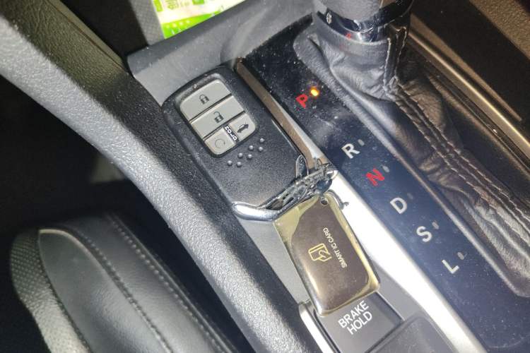 Used Honda Civic 2016 220TURBO CVT Luxury Edition
