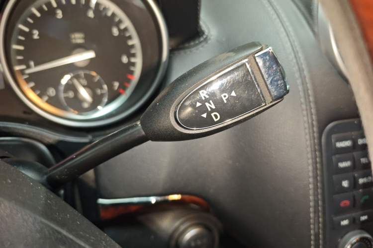Used Mercedes-Benz GL-Class  Gear Lever