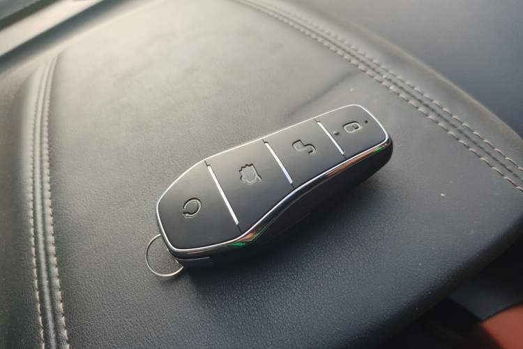 Used BYD e2 2020 Upgraded Version Long-Range Edition Luxury Model Interior 1