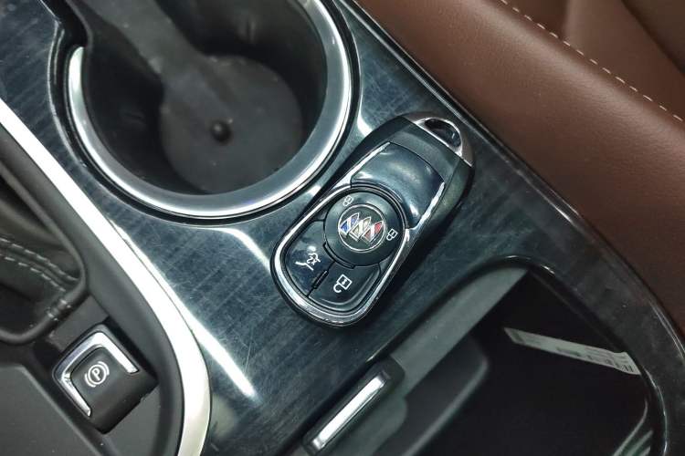 Used Buick Envision 2020 28T Four-Wheel Drive Elite Version