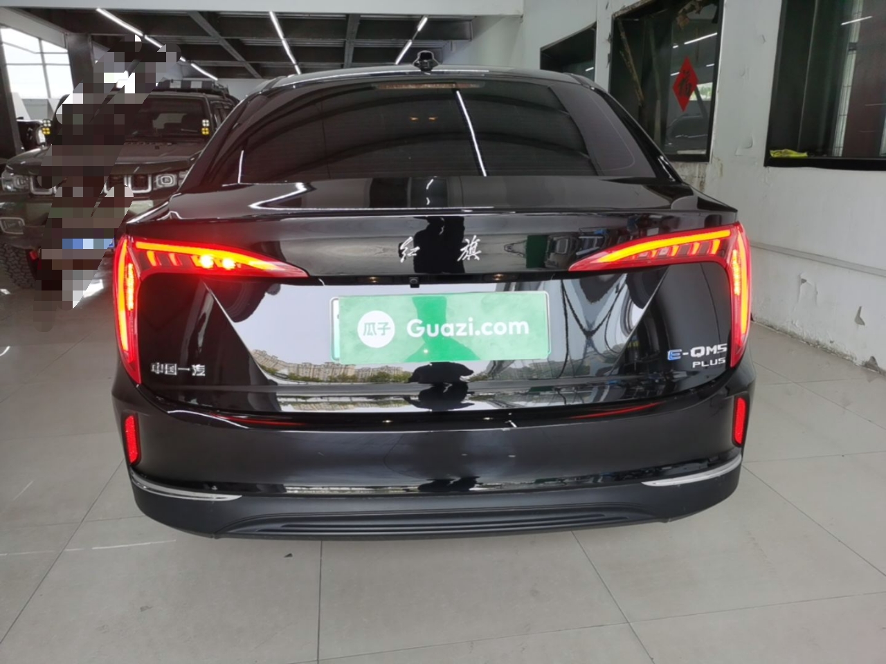 Hongqi E-QM5 2024 610 km PLUS — снимка 5