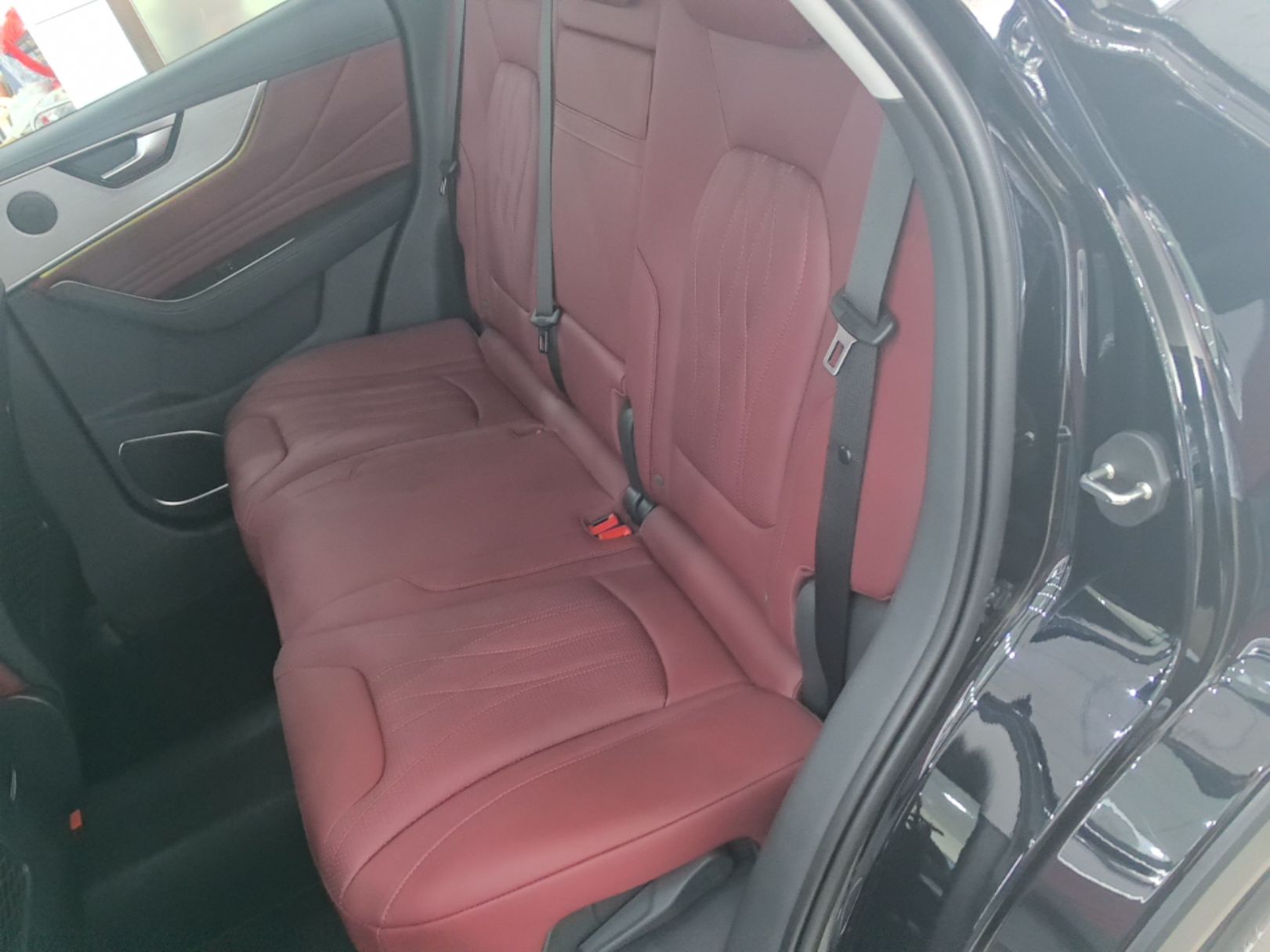 Hongqi HS5 2025 2.0T Two-Wheel Drive Flagship Pro Edition - Chinese Trim Xiang — снимка 20