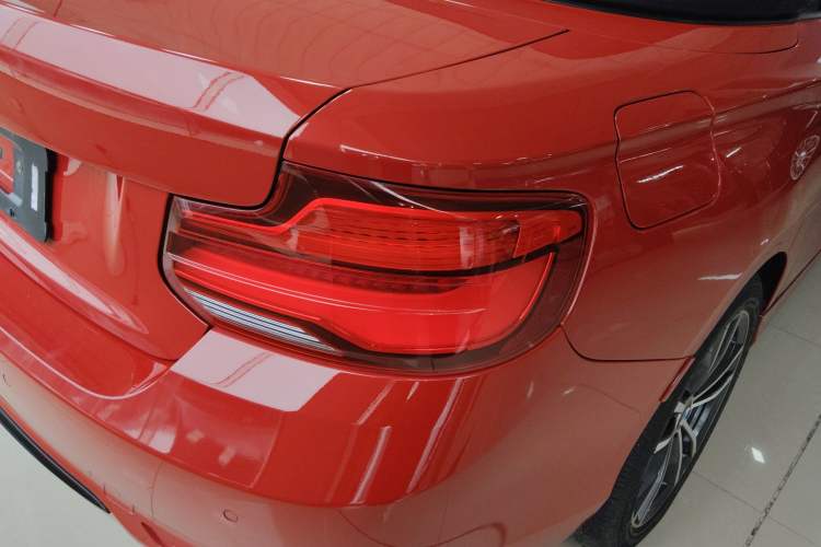 Used BMW 2 Series 2018 220i Convertible Coupe Sports Design Package