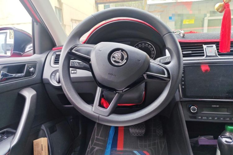 Used Skoda Rapid Spaceback 2016 1.6L Automatic Smart Drive Edition Steering Wheel