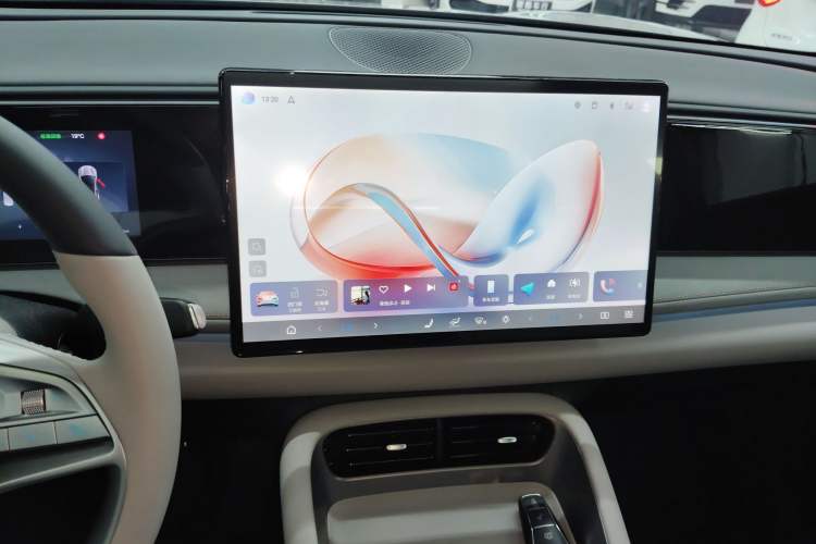 Used BYD Sealion 06 New Energy 2025 Model EV 605 Navigation Pro Edition Audio And AC Panel