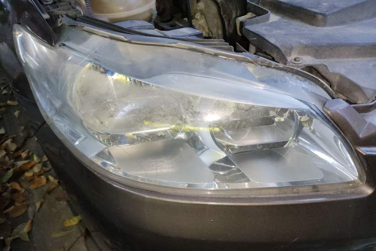 Used Peugeot 301 2014 1.6L Manual Comfort Edition