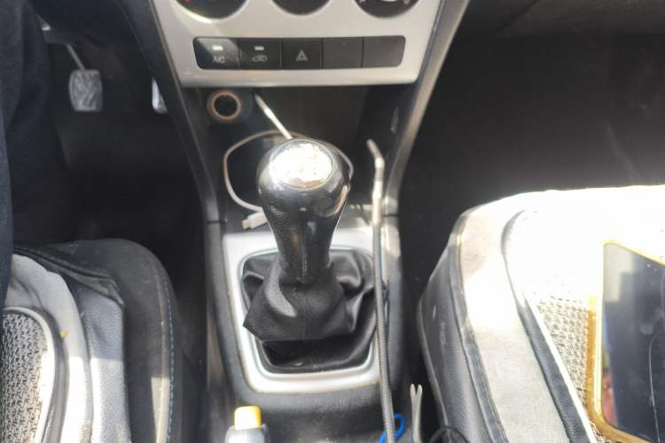 Used CHANGAN KAICHENG Ounuo S 2015 1.5L CNG Model
