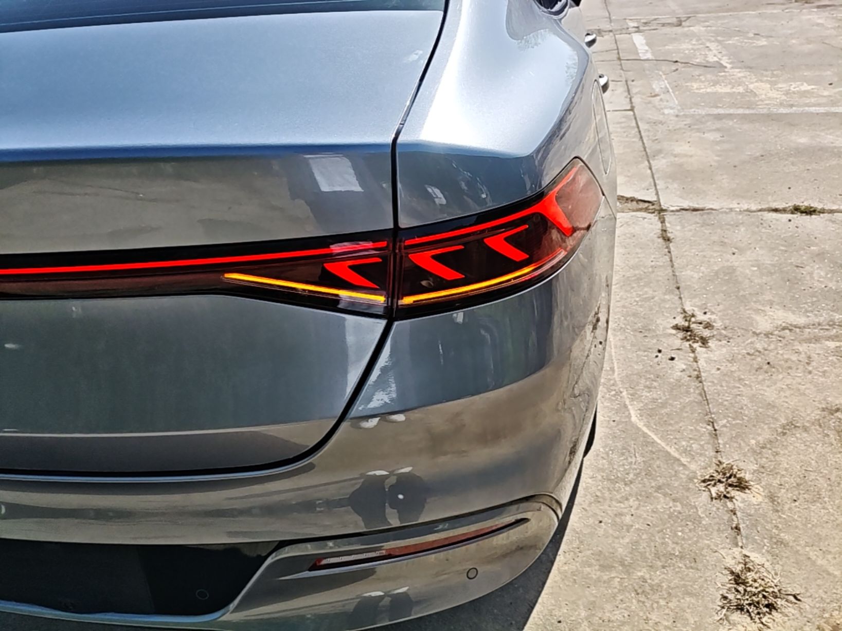 BYD Qin PLUS 2024 HONOR Edition DM-i 55KM Leading Model — снимка 9