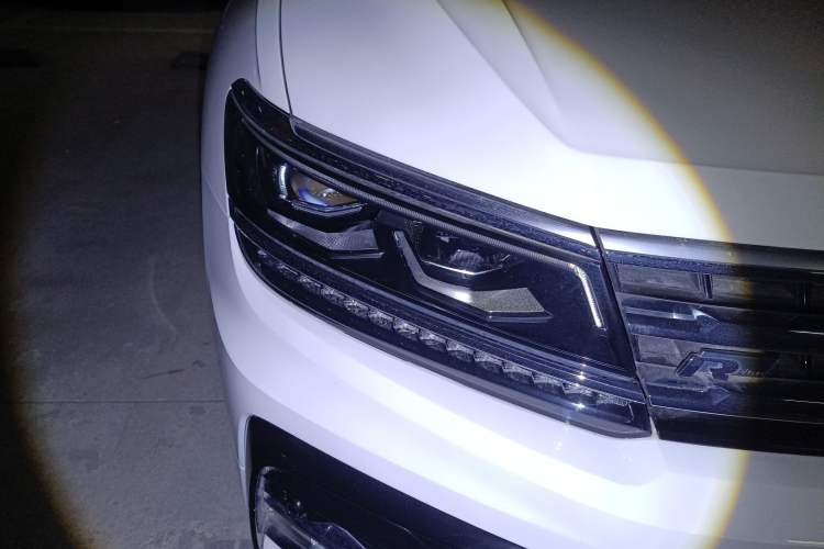 Used Volkswagen Tiguan L 2019 330TSI Automatic Two-Wheel Drive R-Line Flagship Model China VI Standard