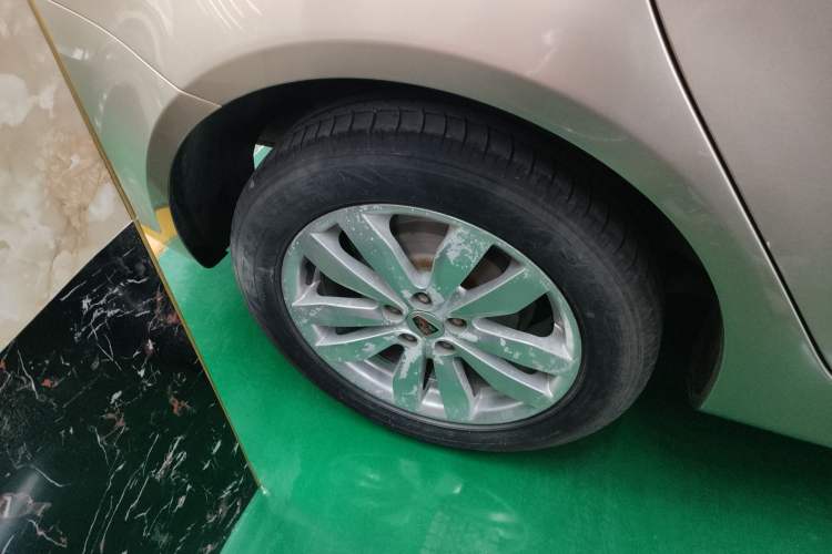 Used Roewe 350 2015 1.5L Manual Luxury Sunroof Edition