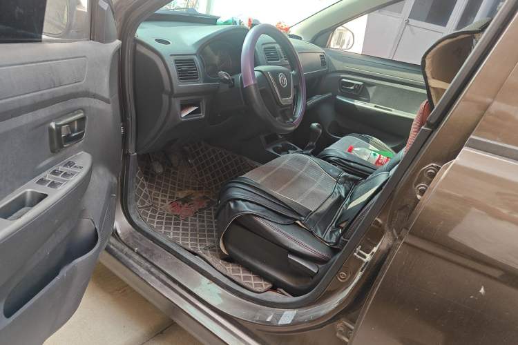 Used Dongfeng Fengon 330 2014 1.5L Manual Utility Version DK15