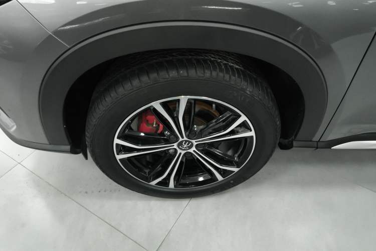 Used BYD Song PLUS 2020 1.5T Automatic Prestige Version Left Front Wheel Hub