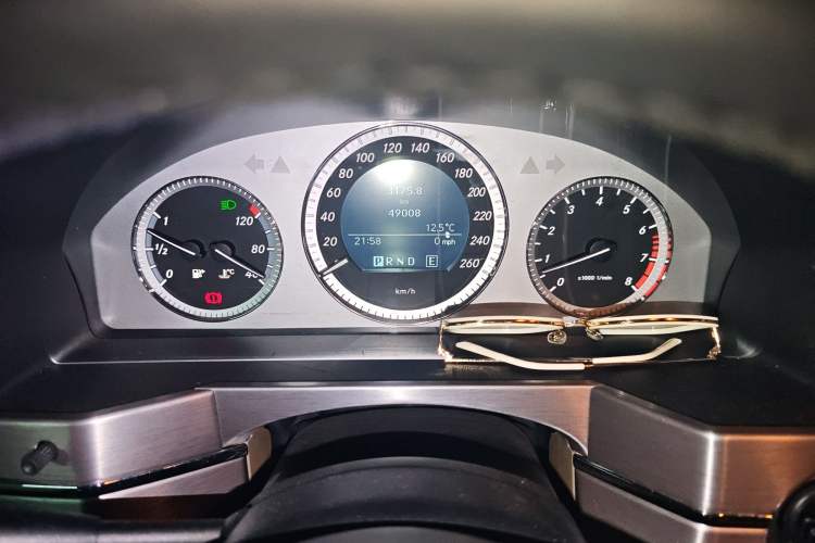 Used Mercedes-Benz GLK-Class 2012 GLK 300 4MATIC Fashion Model
