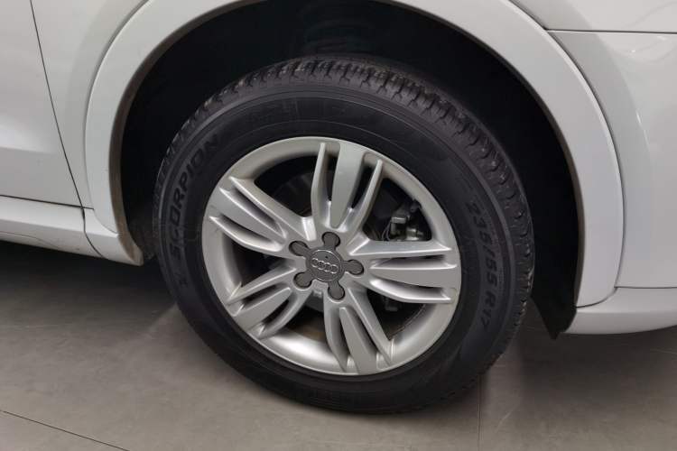 Used Audi Q3 2015 35 TFSI Comfort Model
