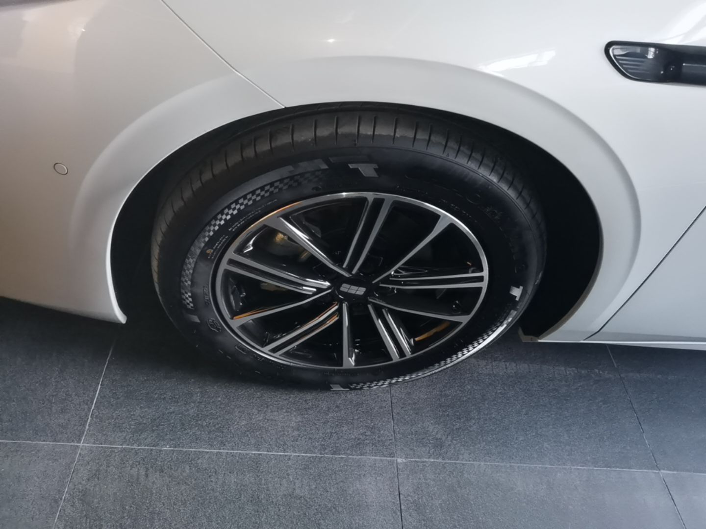 Geely Galaxy A7 2025 Model EM-i 70km Exploration Edition — снимка 10