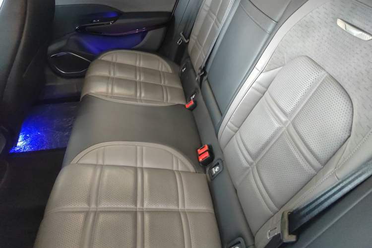 Used Hongqi EH7 2024 820 Pro Left Rear Seat