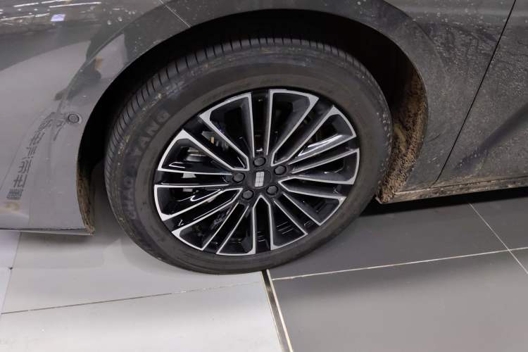 Used Geely Galaxy Galaxy 8 2025 130km EM-i Deluxe Edition