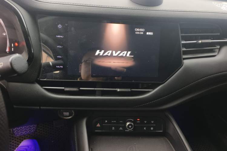 Used Haval F7 2019 2.0T Two-Wheel Drive i-Van China V standard
