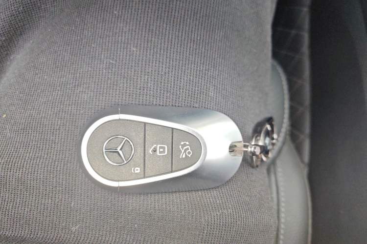 Used Mercedes-Benz C-Class New Energy 2025 C 350 eL Vehicle Key