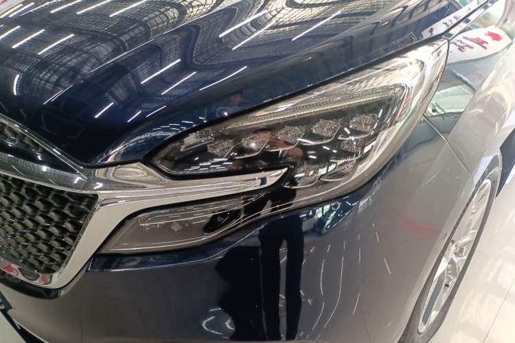 Used Buick GL8 2022 Avenir Avia Four-Seat Prestige Edition Left Front Headlight