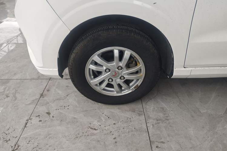 Used Wuling Hongguang 2019 1.5L S Standard Version China VI LAR Exterior 4