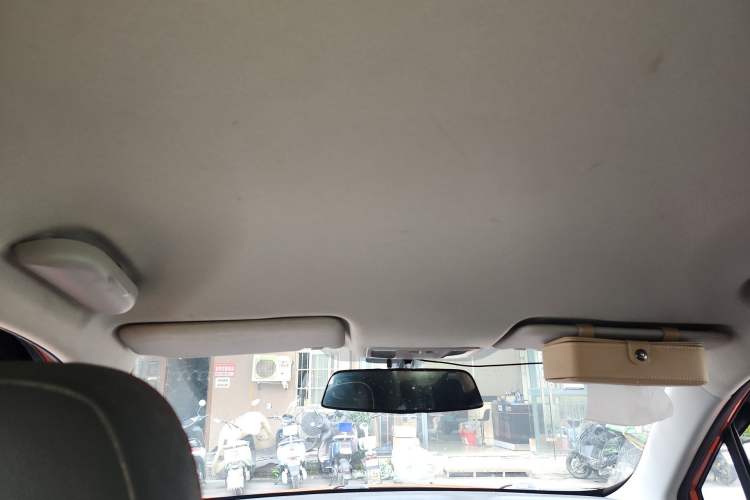 Used CHANGAN CS15 2016 1.5L Manual Luxury Edition