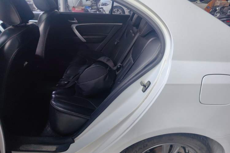 Used Geely Auto Emgrand 2017 Sedan Million Edition 1.5L CVT Upward Version
